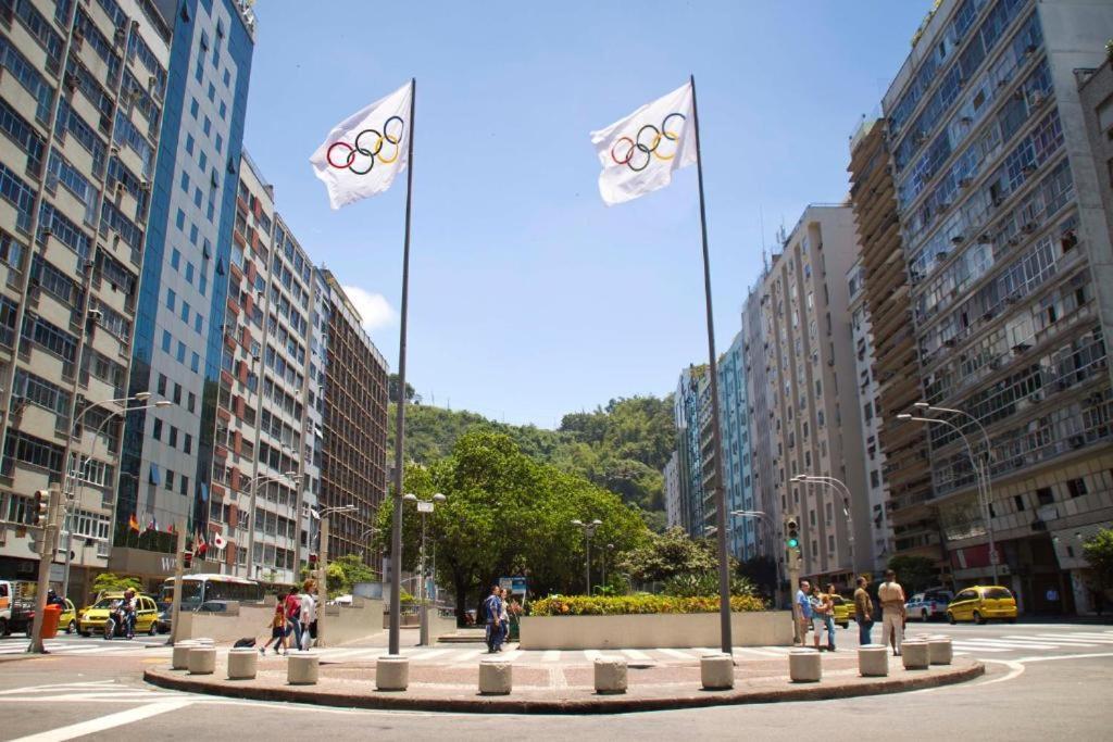 Studio Completo Na Praia De Copacabana Com Ar, Wifi, Netflix, Ate 4 Pessoas, Fundos Claro E Silencioso, Pauloangerami Pj135 Rio de Janeiro Exterior foto